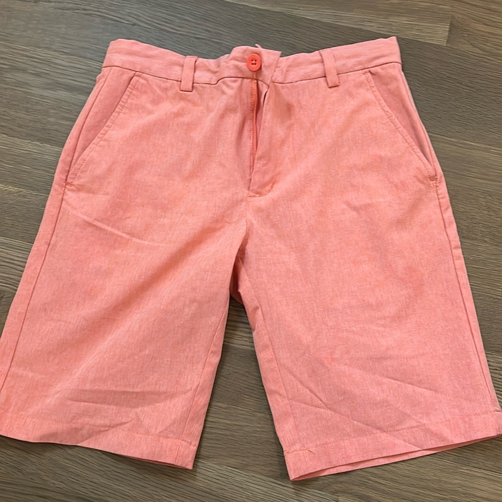 Vineyard vines boys breaker shorts performance size 14